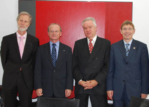 Redner des Symposiums 100 Jahre Veterinärinfektiologie am Paul-Ehrlich-Institut Redner des Symposiums 100 Jahre Veterinärinfektiologie am Paul-Ehrlich-Institut
