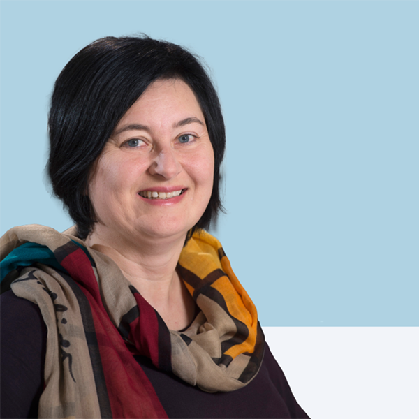 verweist auf: Wenn die Tarnkappe fällt – zweistufiger Mechanismus entdeckt, mit dem das angeborene Immunsystem auch Viren wie HIV früh erkennen kann Videostartbild Pressemitteilung König HIV (verweist auf: Wenn die Tarnkappe fällt – zweistufiger Mechanismus entdeckt, mit dem das angeborene Immunsystem auch Viren wie HIV früh erkennen kann)