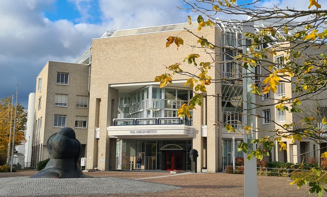 Exterior view of the Paul-Ehrlich-Institut building (Source: Paul-Ehrlich-Institut) Exterior view of the Paul-Ehrlich-Institut building (Source: Paul-Ehrlich-Institut)