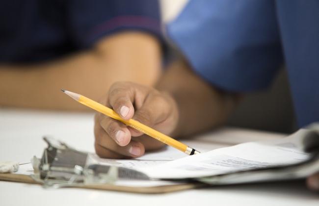 Person proofs documents (Source: MildredR/Pixabay.com) Person proofs documents (Source: MildredR/Pixabay.com)