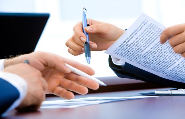 Persons check documents (Source: Aymanejed/Pixabay.com) Persons check documents (Source: Aymanejed/Pixabay.com)