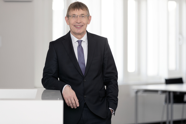 Prof. Dr. Klaus Cichutek (Source: T. Jansen / Paul-Ehrlich-Institut) Prof. Dr. Klaus Cichutek (Source: T. Jansen / Paul-Ehrlich-Institut)