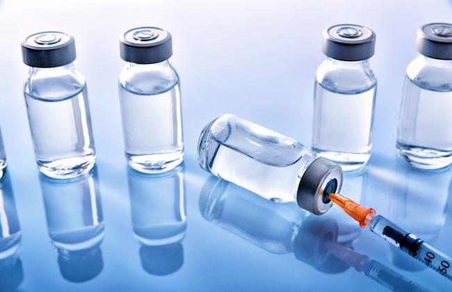 Vaccine Vials and Syringes (Source: Davizro Photography/Shutterstock.com)