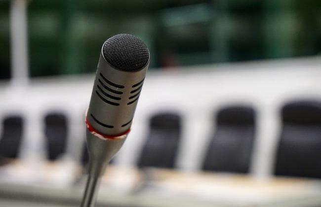 Microphone (Source: Fill/Pixabay.com)